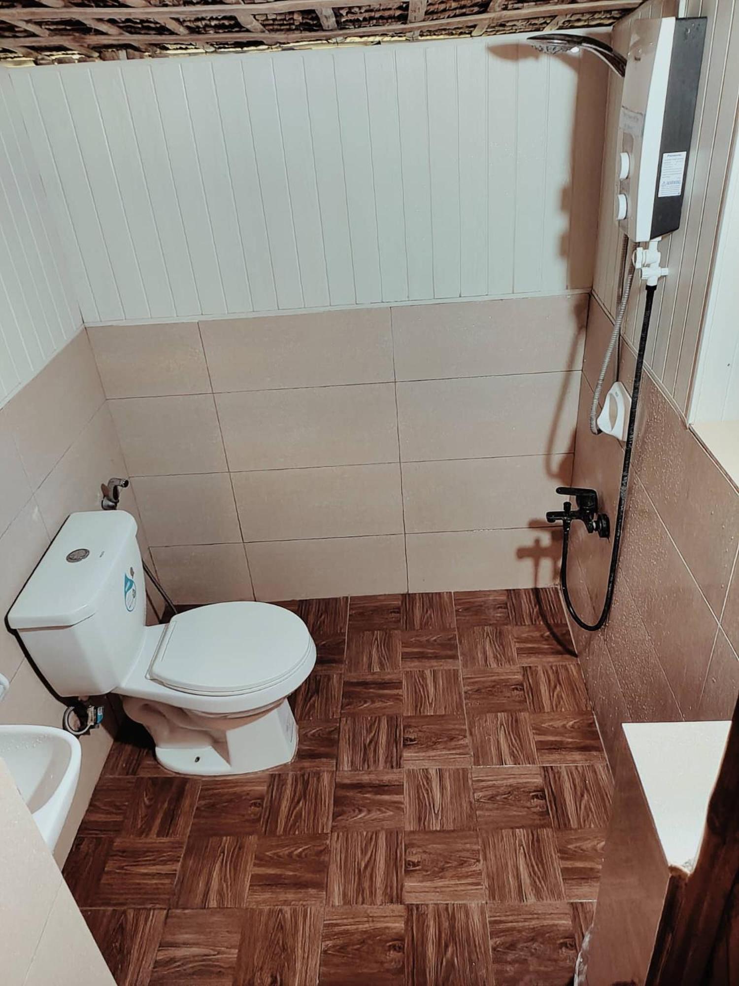 Rea'S Bamboo Resort Gabaldon Room photo